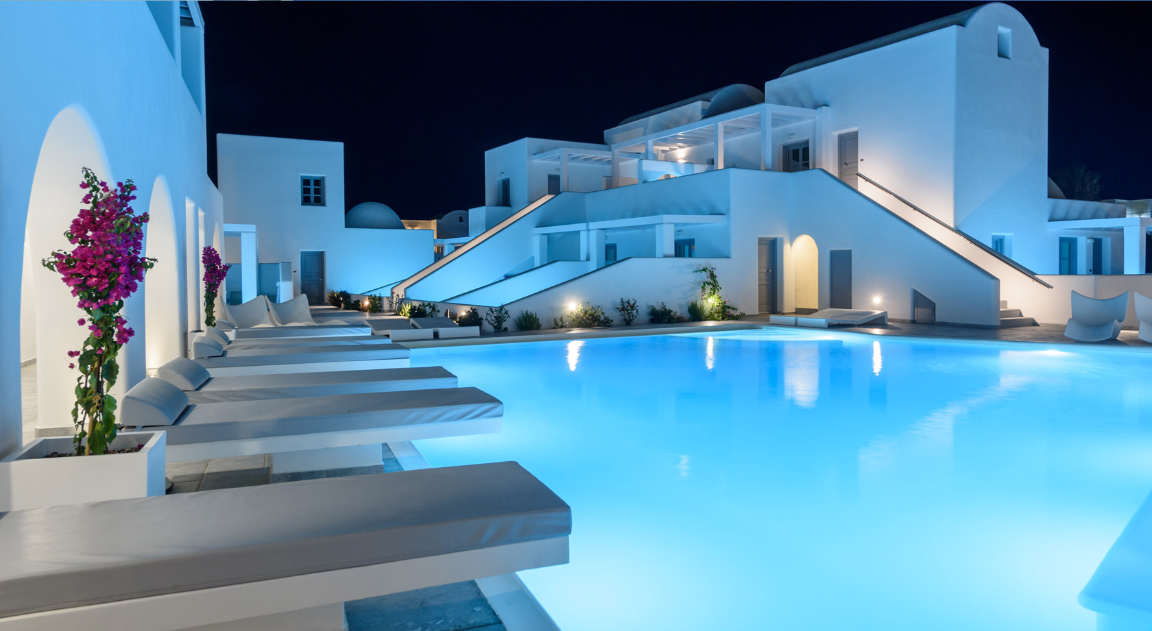 Antoperla Luxury Hotel & Spa Perissa Santorini – Exterior View of Swimming Pool & private pools