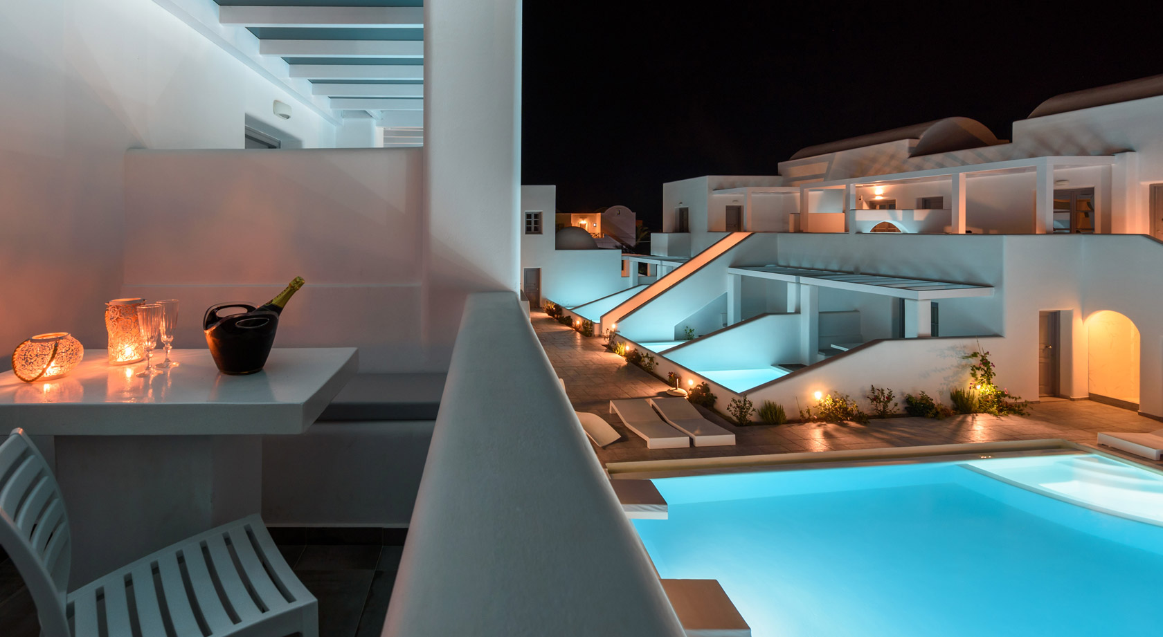 Santorini Hotel Suites by Antoperla – Santorini Suites