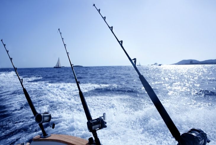 4 Soul-Pleasing Santorini Fishing Tours for Fishing Aficionados & Amateurs!